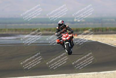 media/Sep-21-2025-TrackDaz (Sun) [[277c75b276]]/C Group/1040am (Turn 1)/